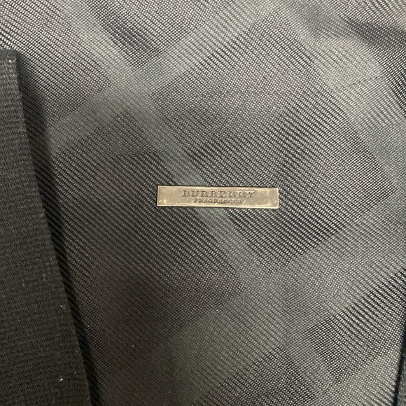 Authentic Burberry Frag. Duffle - Picture 4 of 4